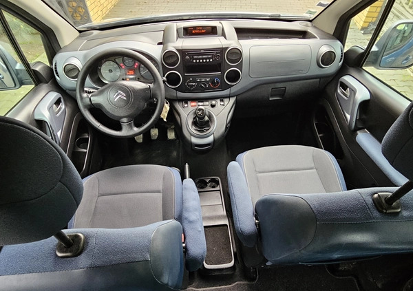 Citroen Berlingo cena 19900 przebieg: 240000, rok produkcji 2008 z Kostrzyn małe 277
